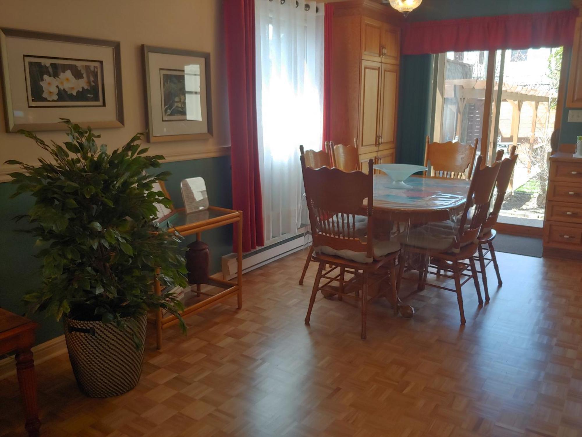 3 Bedrooms 3 Beds Near Metro -2 Parking Free Montréal Eksteriør billede